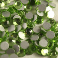Стразы для ногтей Light Peridot